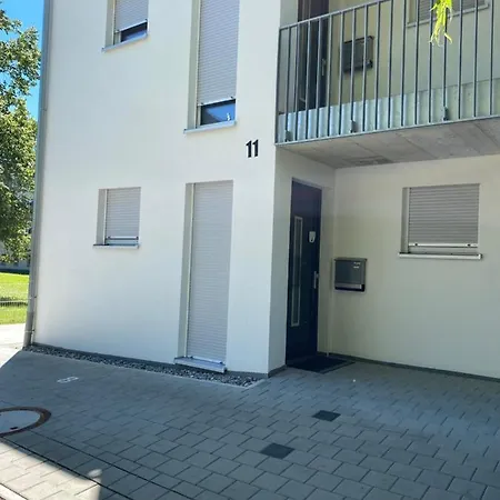 Daire Helles Mit Terrasse