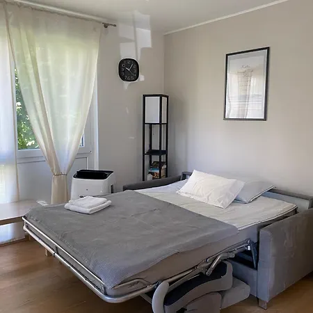 Helles Mit Terrasse Daire Friedrichshafen